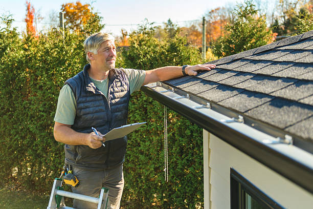 Professional Roofing technician working in Saint Matthews, SC